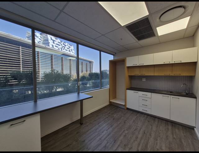 426M² OFFICE TO LET IN SANDTON CENTRAL